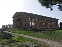 Paestum - Temple Hera II and Hera I.JPG